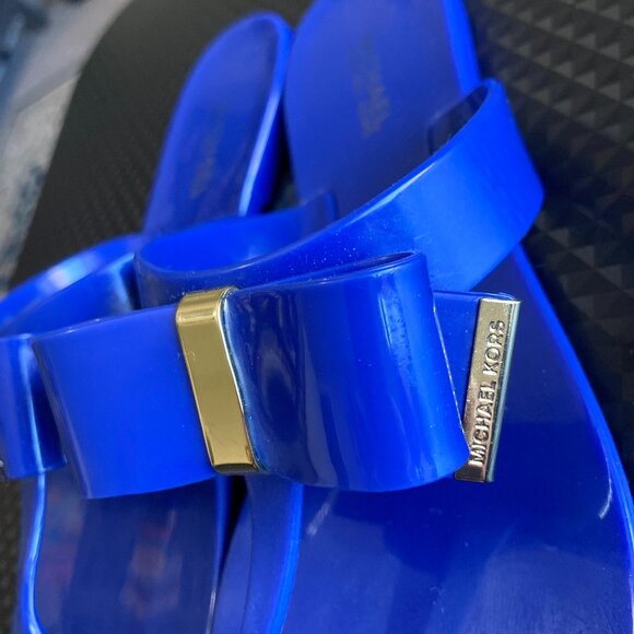 Michael Kors Women's Kayden Blue Jelly Thong Bow Sandals Gold Accents US Size 7 - Picture 4 of 10